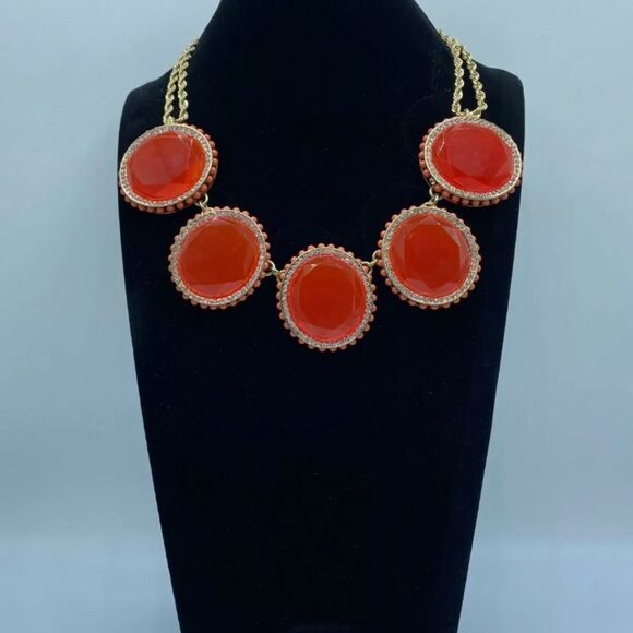 Banana Republic orange red round rhinestone acrylic statement necklace - Picture 4 of 12